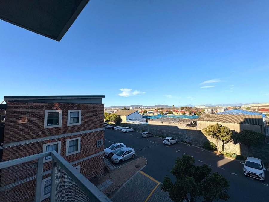 2 Bedroom Property for Sale in Brooklyn Western Cape